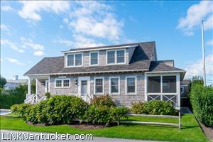 26 Willard Street # 1 Brant Point