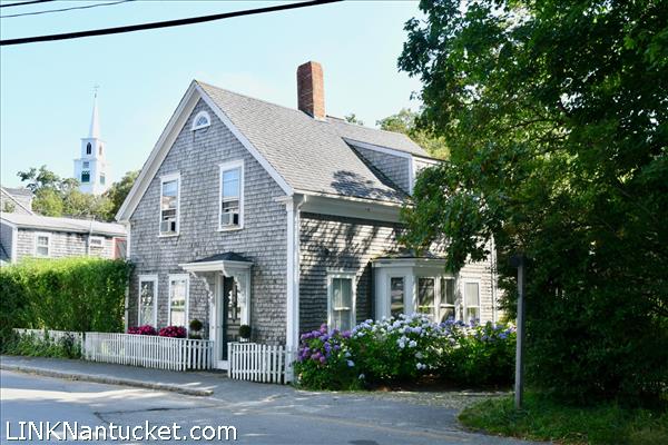 82 Center Street Nantucket Image