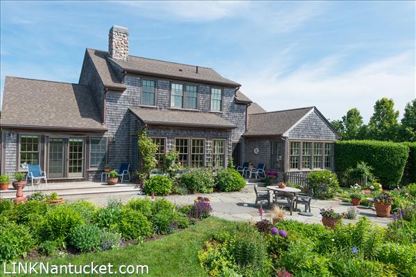 2 A Longwood Drive Nantucket Image