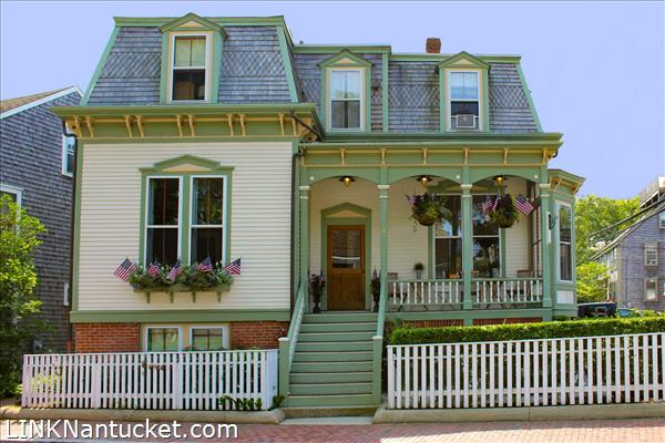 8 Chester Street Nantucket Image