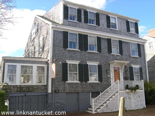 26 North Water Street Nantucket Image
