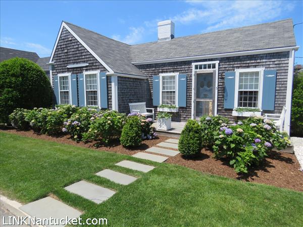 5 East Lincoln Avenue Nantucket Image