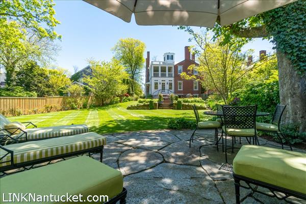 93 Main Street Nantucket Image