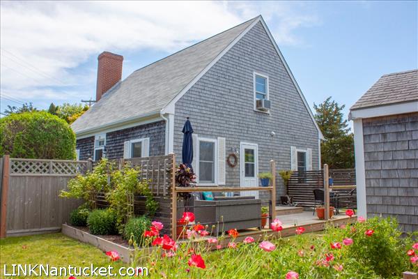 21 Bartlett Road Nantucket Image