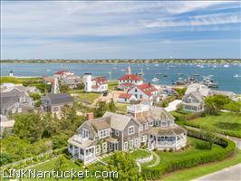 13 Easton Street Brant Point
