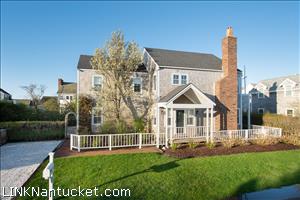 46 Walsh Street Brant Point