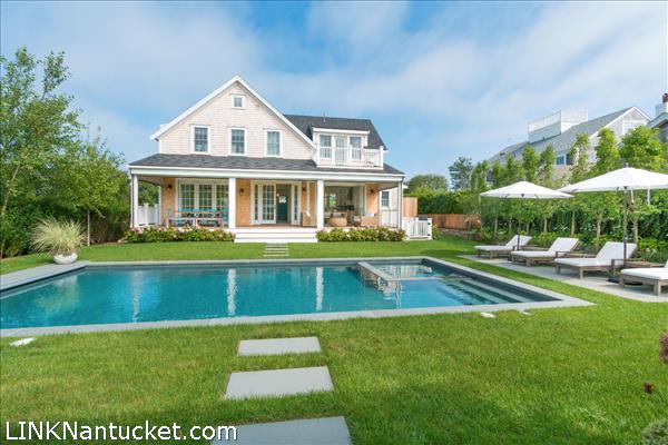 2 Lightship Lane Nantucket Image
