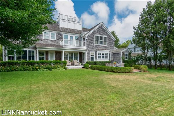 8 Woodbury Lane Nantucket Image