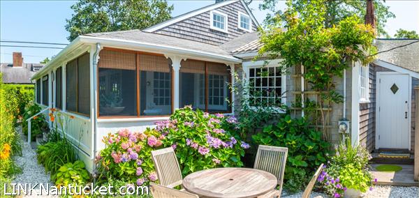 2 King Street Nantucket Image