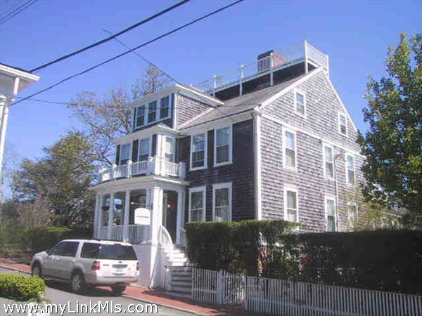 9 Cliff Road Nantucket Image