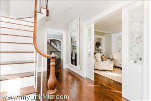 48 Orange Street Town