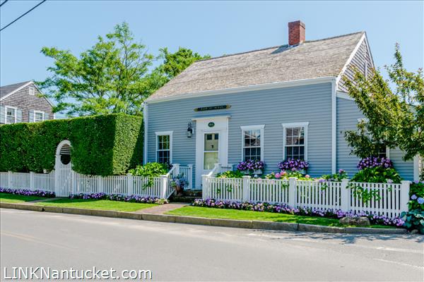 164 Main Street Nantucket Image