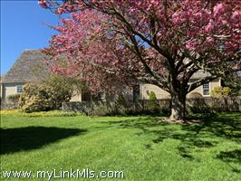 27 Stone Post Way Sconset