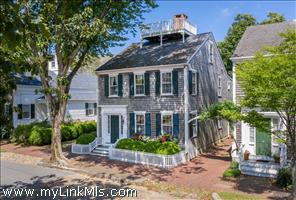 121 Main Street Town