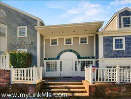 7F Bayberry Court Mid Island