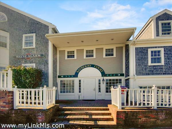 7F Bayberry Court Nantucket Image