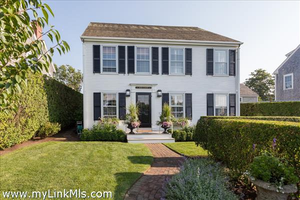 8 Mayhew Lane Nantucket Image