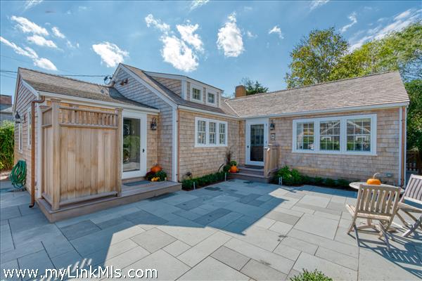 16 Warren Street  # 1 Nantucket Image