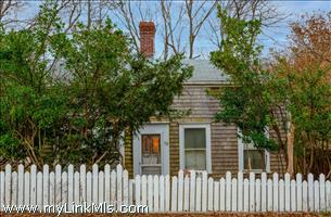 76 Pleasant Street Town