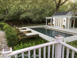 2  Dooley Court Mid Island