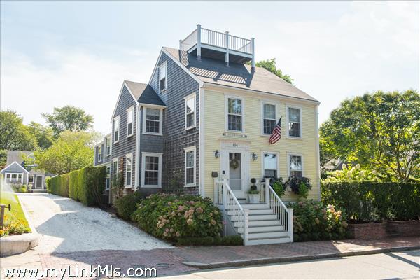 134 Main Street Nantucket Image