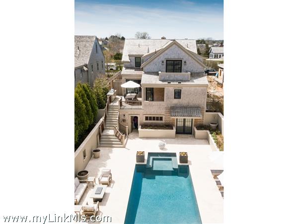2 Winn Street Nantucket Image