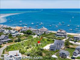 32 Hulbert Avenue Brant Point