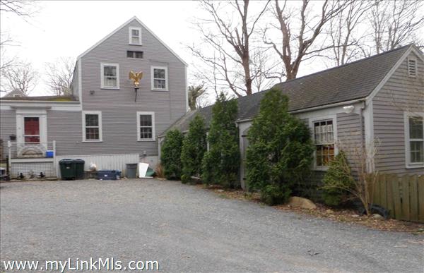 6 Rays Court Nantucket Image