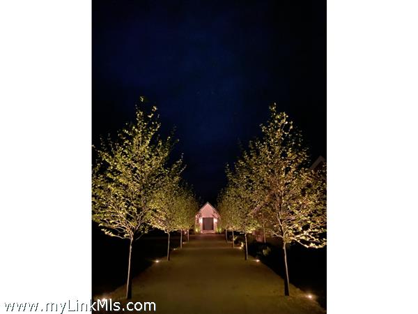7 Hinckley Nantucket Image