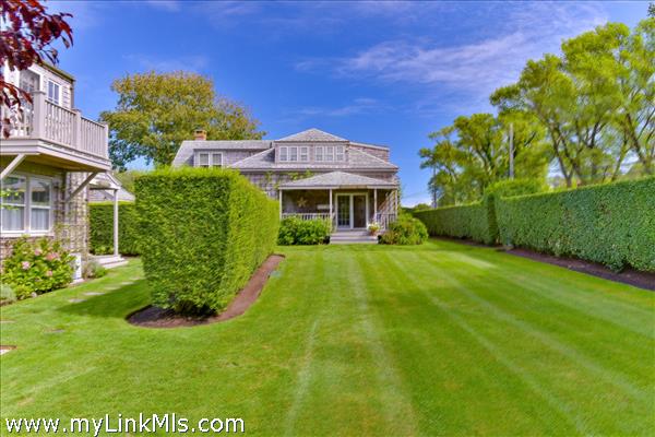 5 Coffin Street Nantucket Image