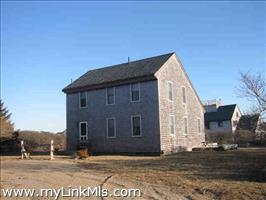 36 Gloucester Street Tom Nevers