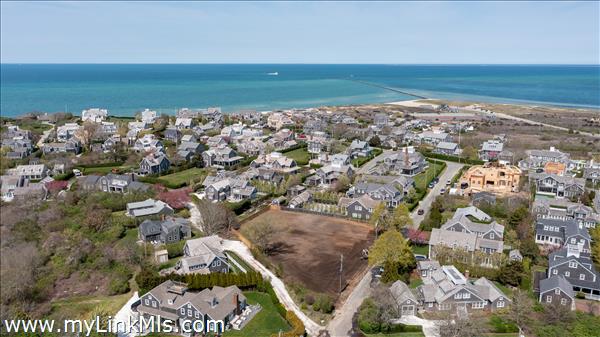 2,4,6 Highland Avenue Nantucket Image