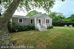 11 Roberts Lane West of Town