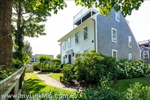 20 Cliff Road Town