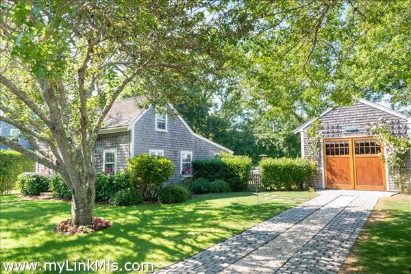 21 King Street Nantucket Image