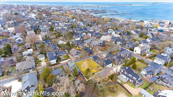 10 York Street Nantucket Image