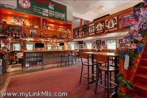 27 Fairgrounds Road Nantucket For Sale