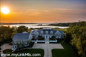 8 Skyline Drive 8r Skyline Drive & 46 Lovers Lane Nantucket For Sale