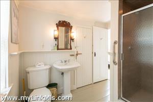 2 York Street Nantucket Thumb 22