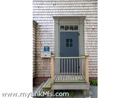 2 York Street Nantucket Thumb 2