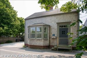 2 York Street Nantucket Thumb 1