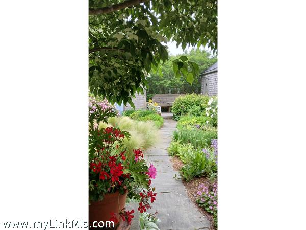 2 York Street Nantucket Image 40
