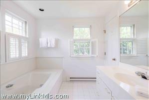 61 Cliff Road Nantucket Thumb 17