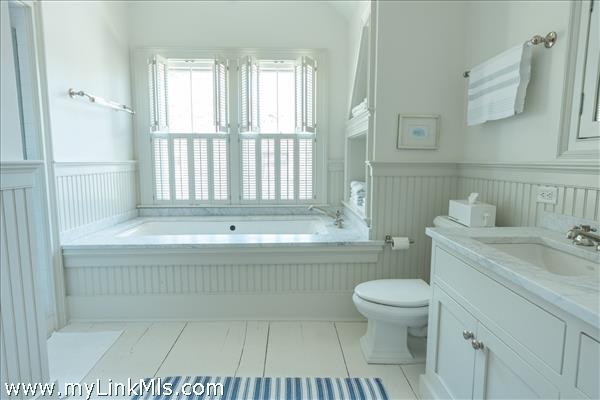 8 Milk Street Nantucket Image 18