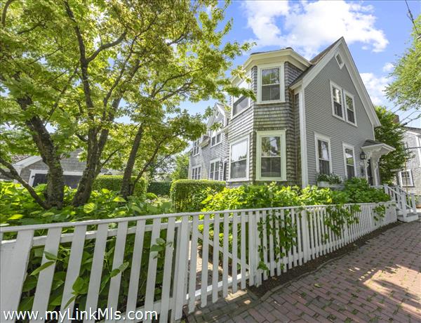 8 Milk Street Nantucket Image 1