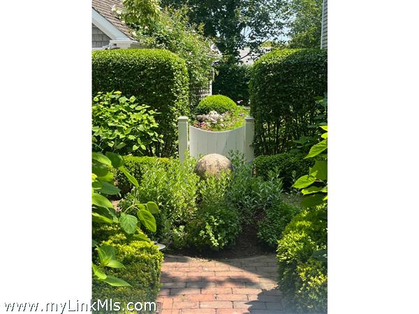 8 Milk Street Nantucket Image 21