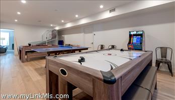 115 Surfside Road Nantucket Thumb 44