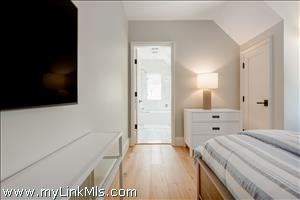 115 Surfside Road Nantucket Thumb 40