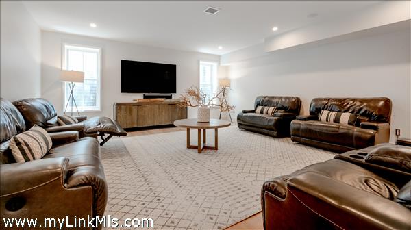 115 Surfside Road Nantucket Image 43