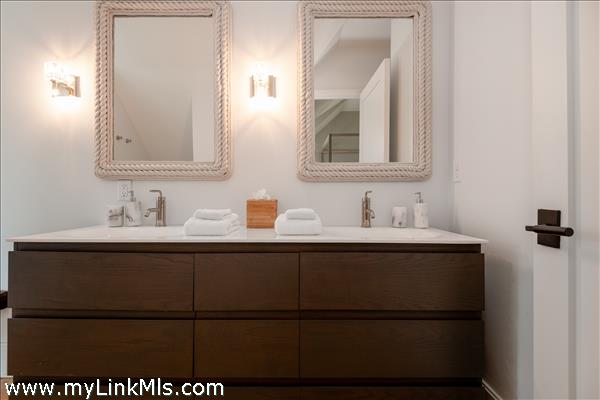 115 Surfside Road Nantucket Image 32